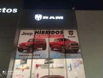 Publicidad de gran formato para agencia Jeep